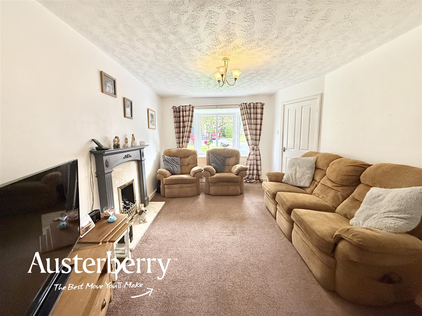 4 bed property in Welsh Close, Stoke-On-Trent
